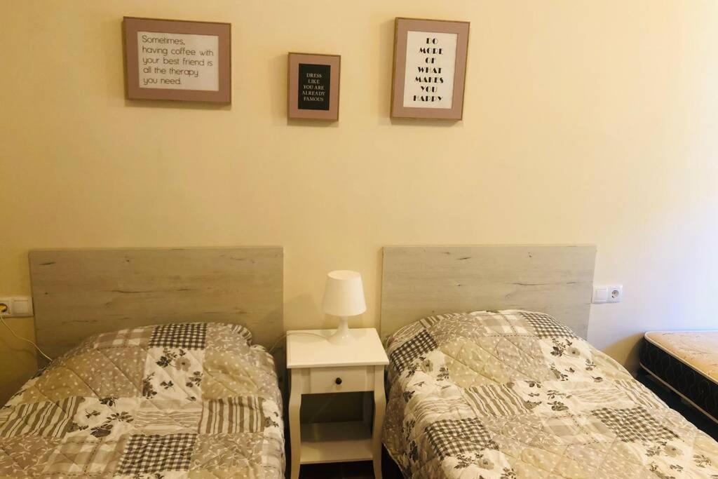 דירות בגור Apartamento Con Vistas A La Montana מראה חיצוני תמונה